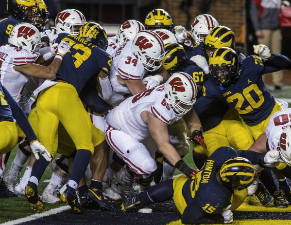 Badger shop football score